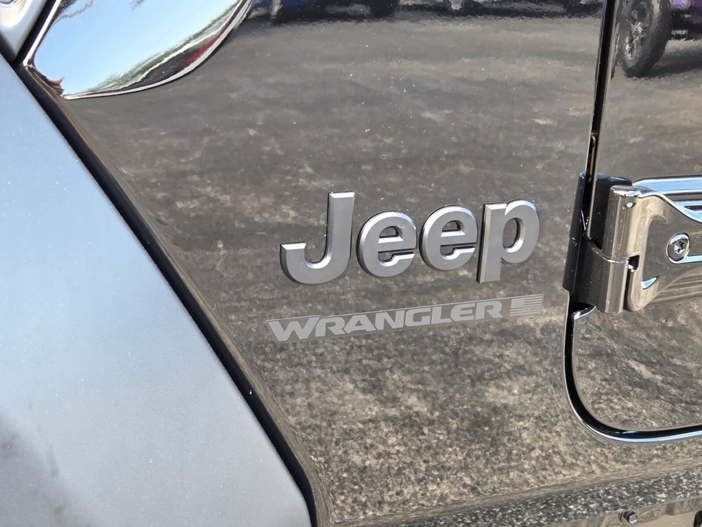 New 2026 Black Clear-Coat Exterior Paint Jeep Sport image 11