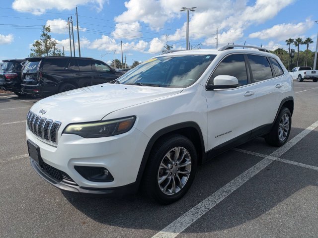 Used 2019 White Jeep Latitude Plus image 7