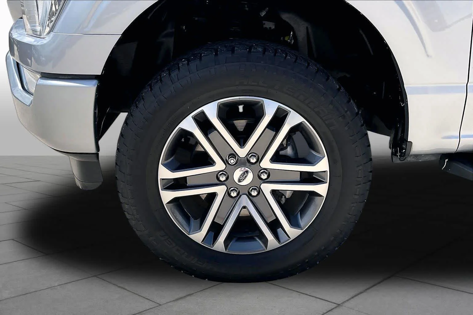 Used 2021 Iconic Silver Ford XL image 11