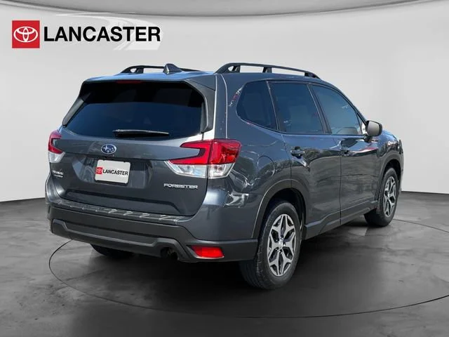 Used 2022 Magnetite Gray Metallic Subaru Premium image 7