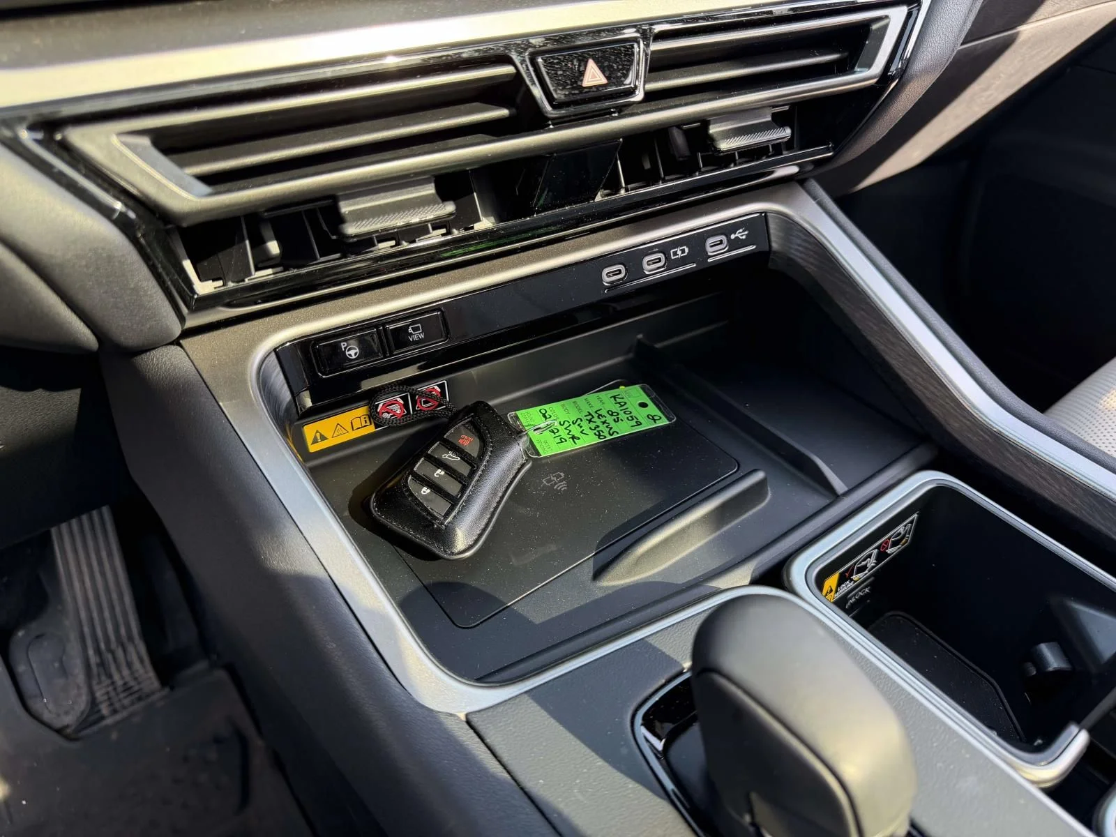2025 Lexus TX Luxury - Photo 29