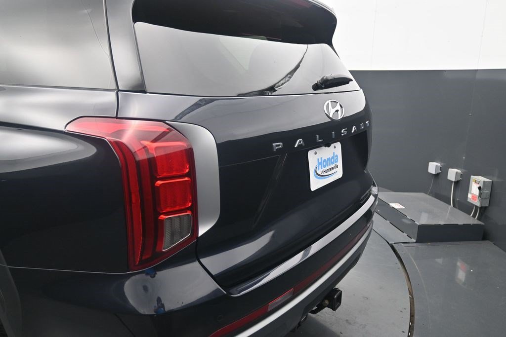 Used 2024 Moonlight Cloud Hyundai SEL 7P image 13