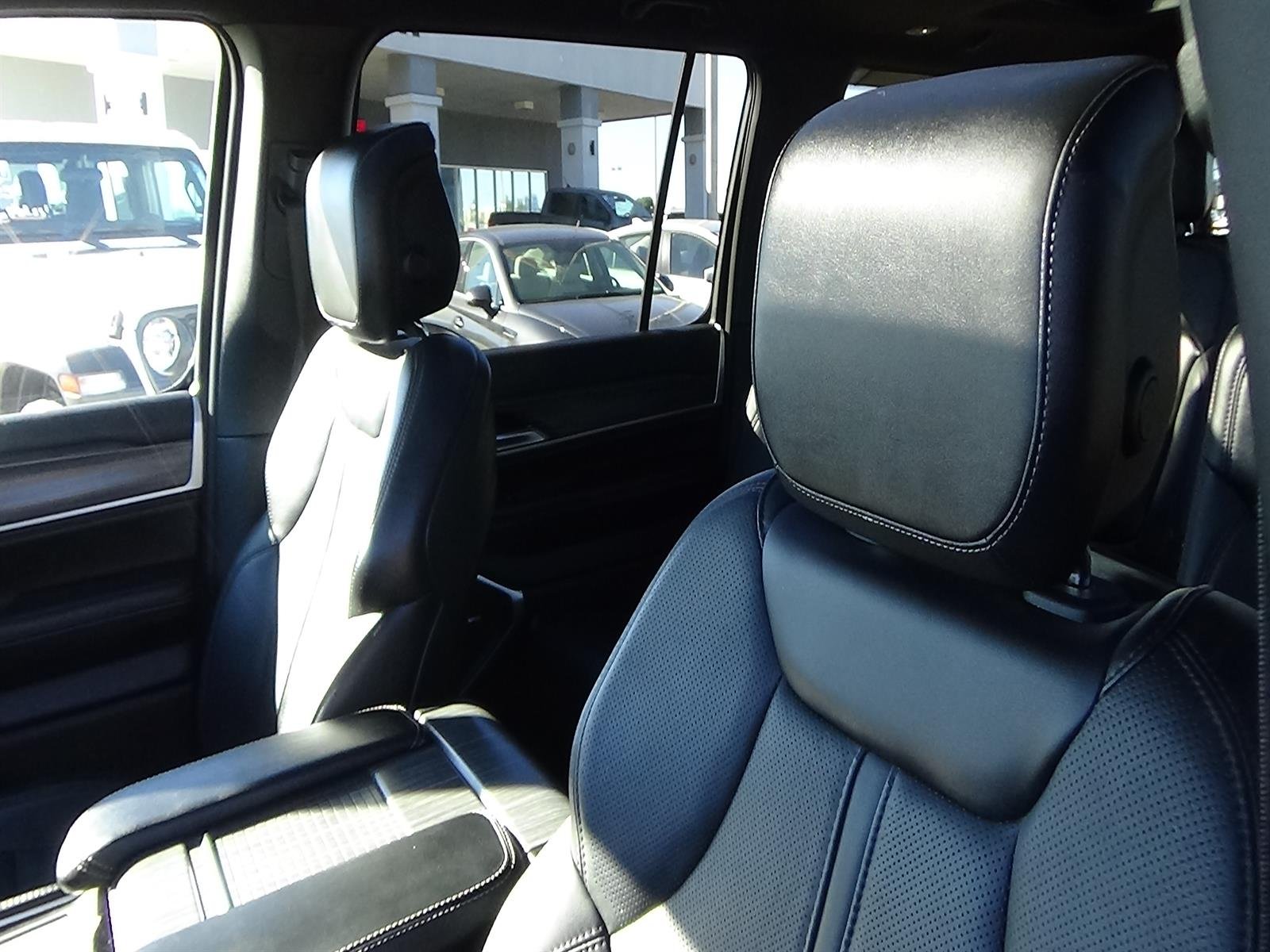 Used 2023 Bright White Clear Coat (pw7) Jeep Series II image 21