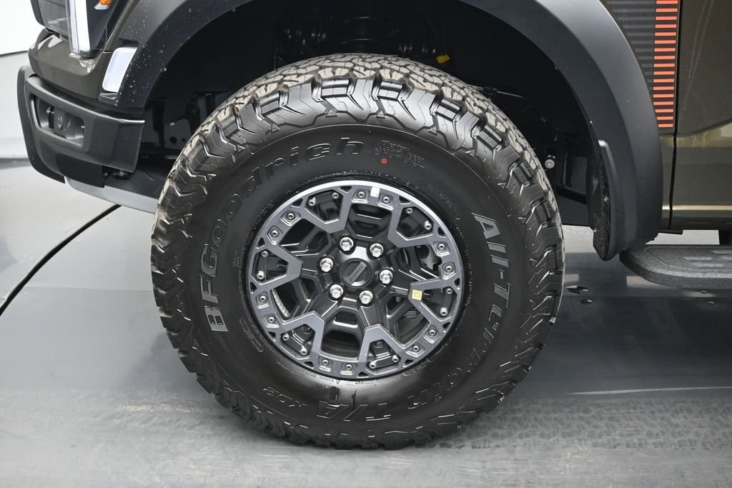 New 2026 Shelter Green Ford Raptor image 25