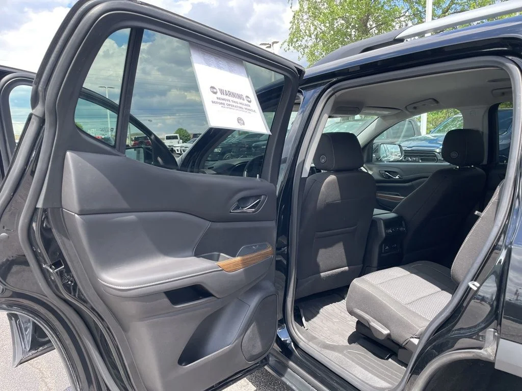 Used 2023 Black GMC SLE image 30