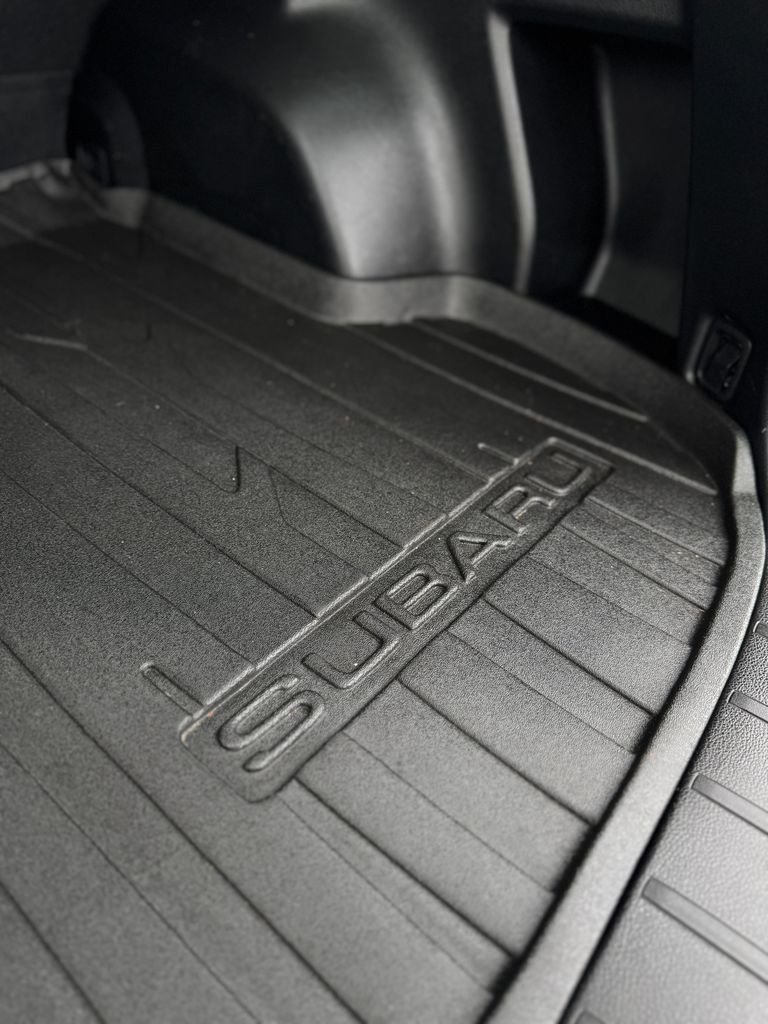 Used 2018 Crystal Black Silica Subaru 2.5i Limited image 36