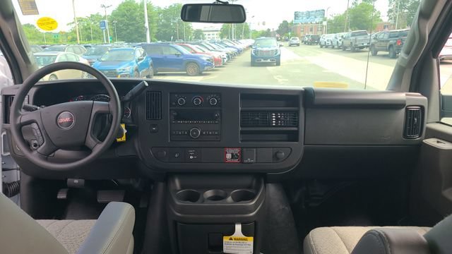 New 2026 Summit White GMC Work Van image 17