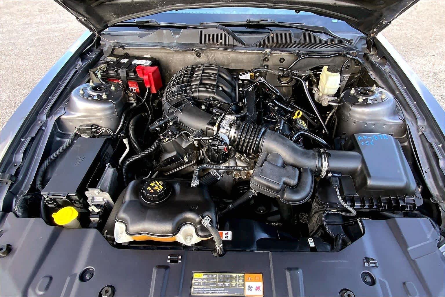 Used 2014 Sterling Gray Metallic Ford V6 Premium image 27