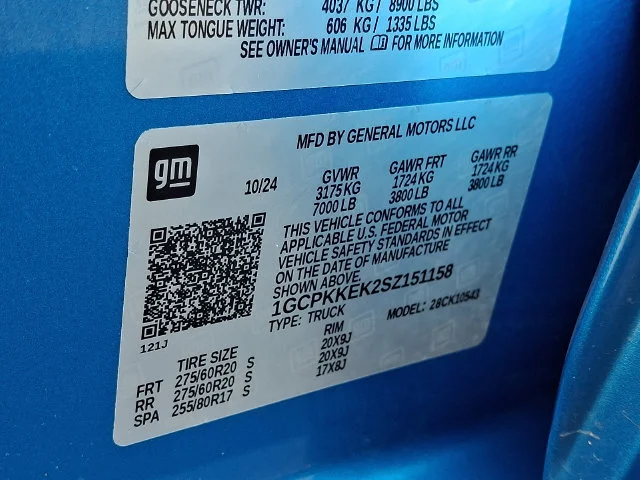 Used 2025 Blue Chevrolet LT image 27