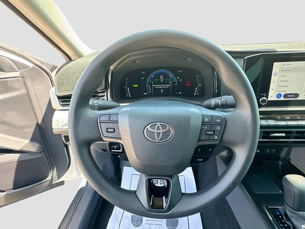 Used 2025 White Toyota LE image 12