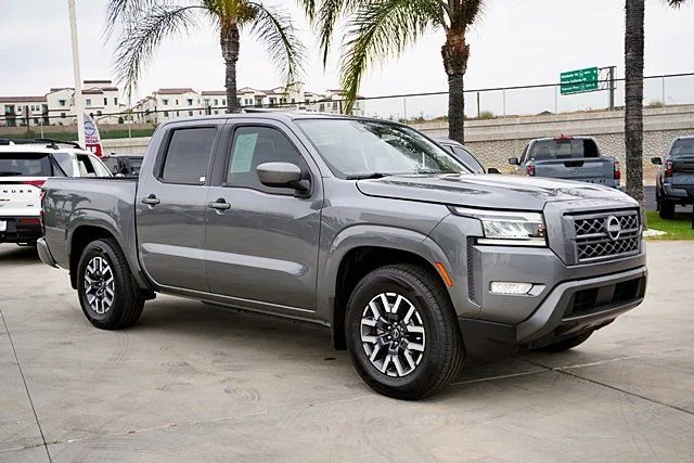 2024 Nissan Frontier SL