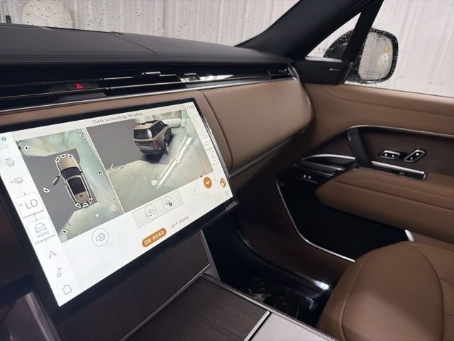 New 2026 Varesine Blue Land Rover SE image 34