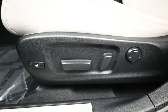 Used 2020 Black Lexus 350 image 28