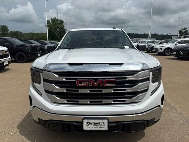 2026 GMC Sierra 1500 SLE - Photo 8
