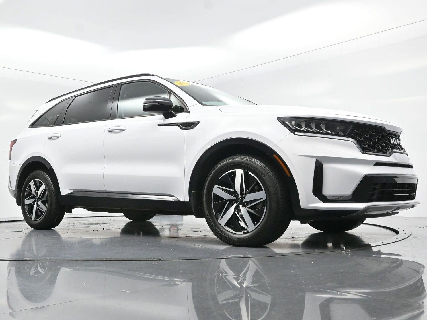 Used 2022 Glacial White Pearl Kia S image 50