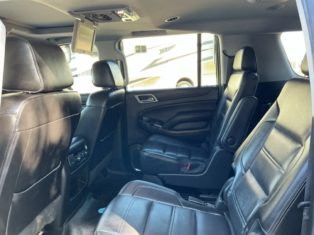 Used 2019 PEPPERDUST METALLIC GMC Denali image 28