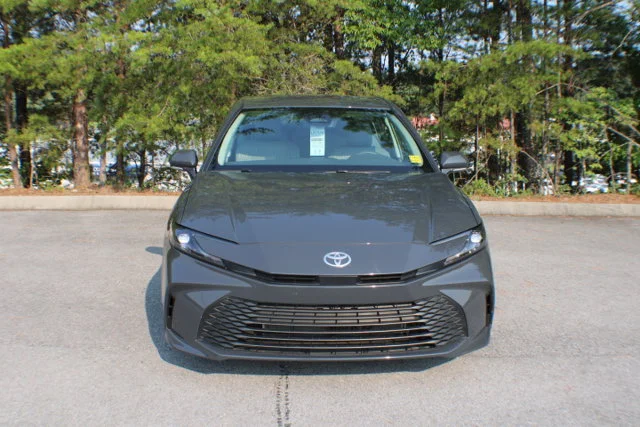 Used 2025 Underground Toyota LE image 16