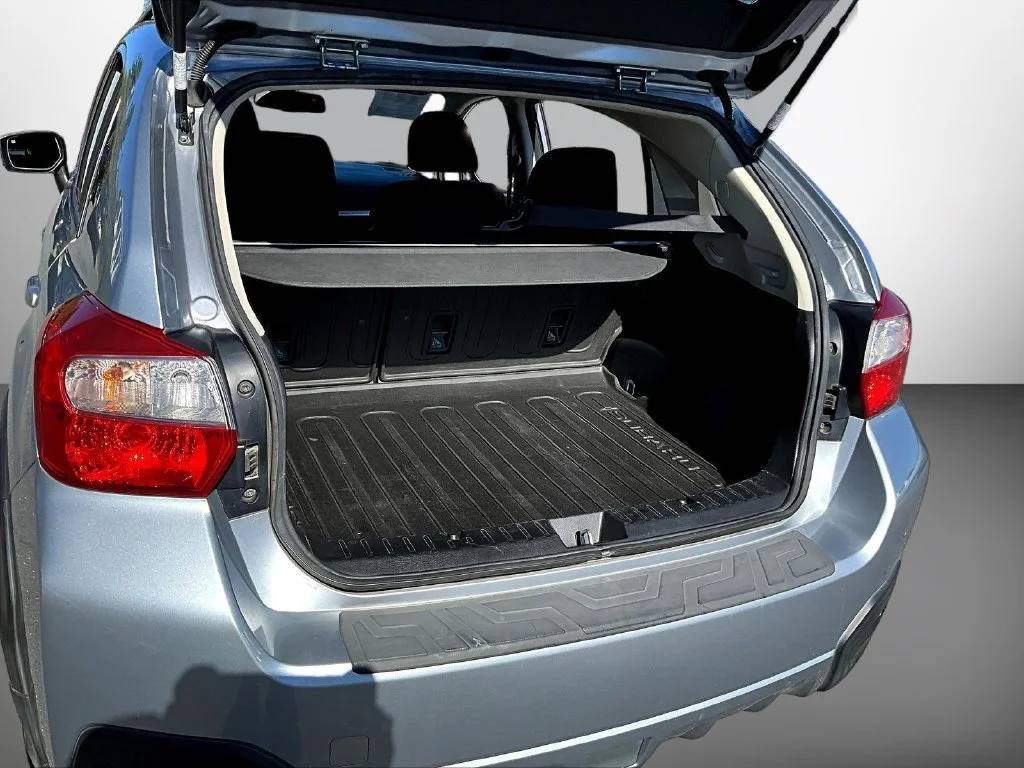 Used 2016 Silver Subaru 2.0i Premium image 7