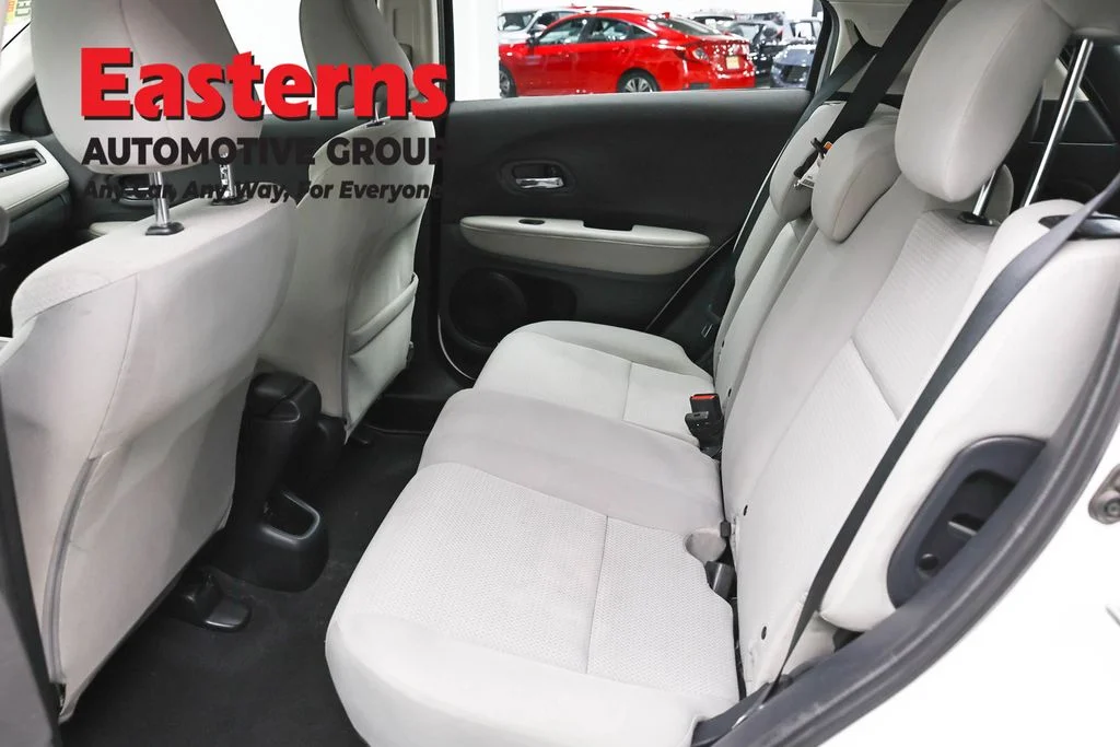 Used 2021 White Honda LX image 19