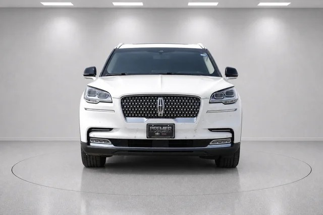 Used 2020 White Lincoln Reserve image 8