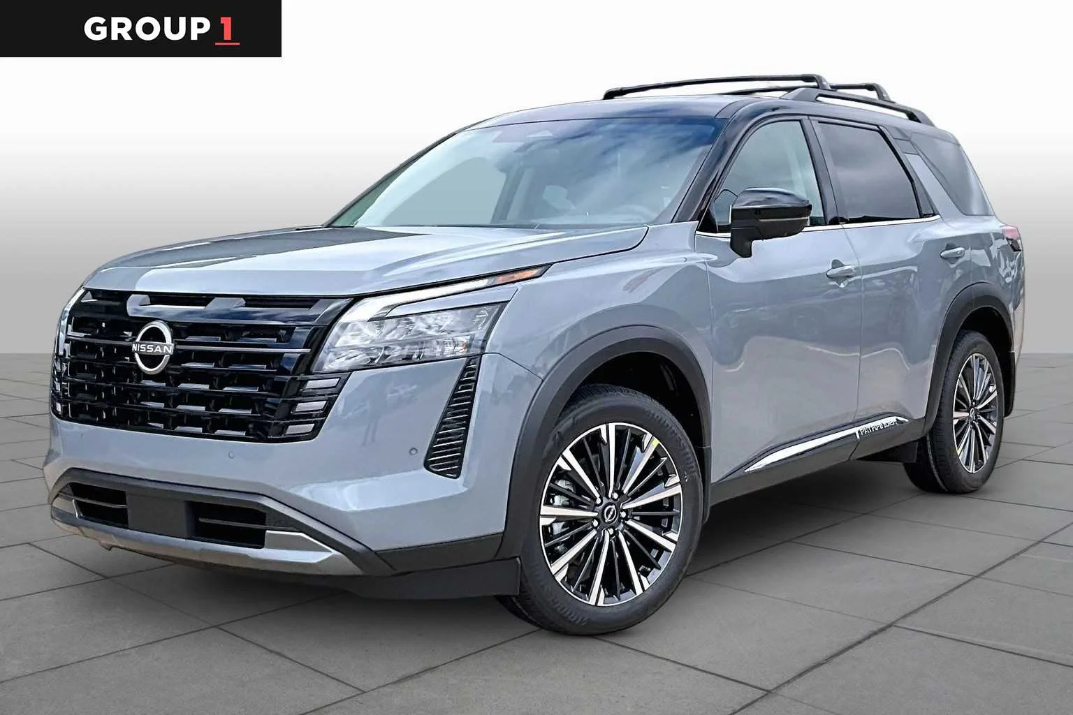 2026 Nissan Pathfinder Platinum 4WD's photo