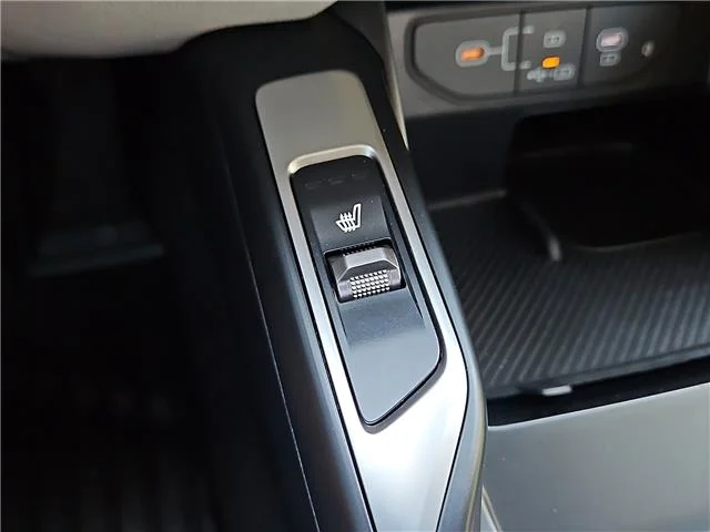 Used 2025 Midnight Lake B KIA S All-Wheel Drive image 15