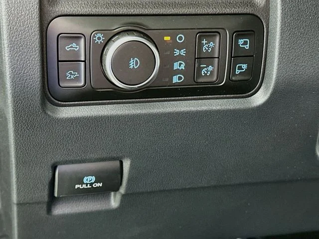 New 2027 Black Ford Lariat image 21