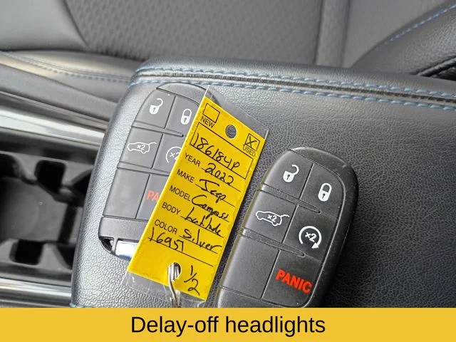 Used 2022 Silver Jeep Latitude image 24