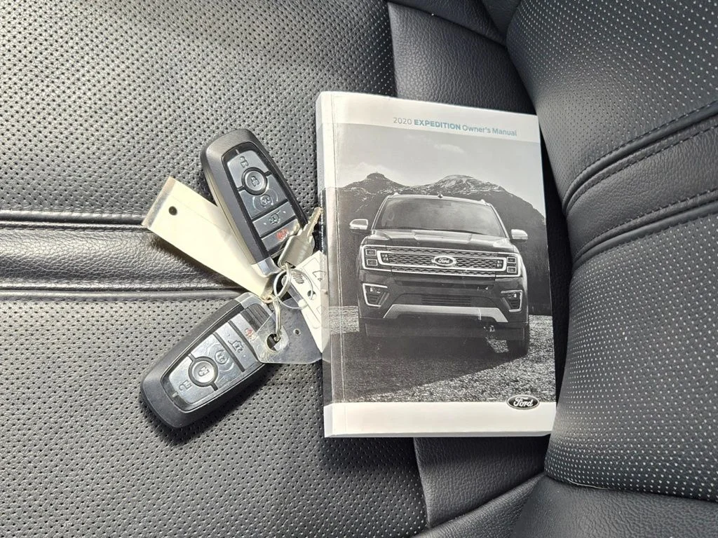 Used 2020 Black Ford Limited image 11