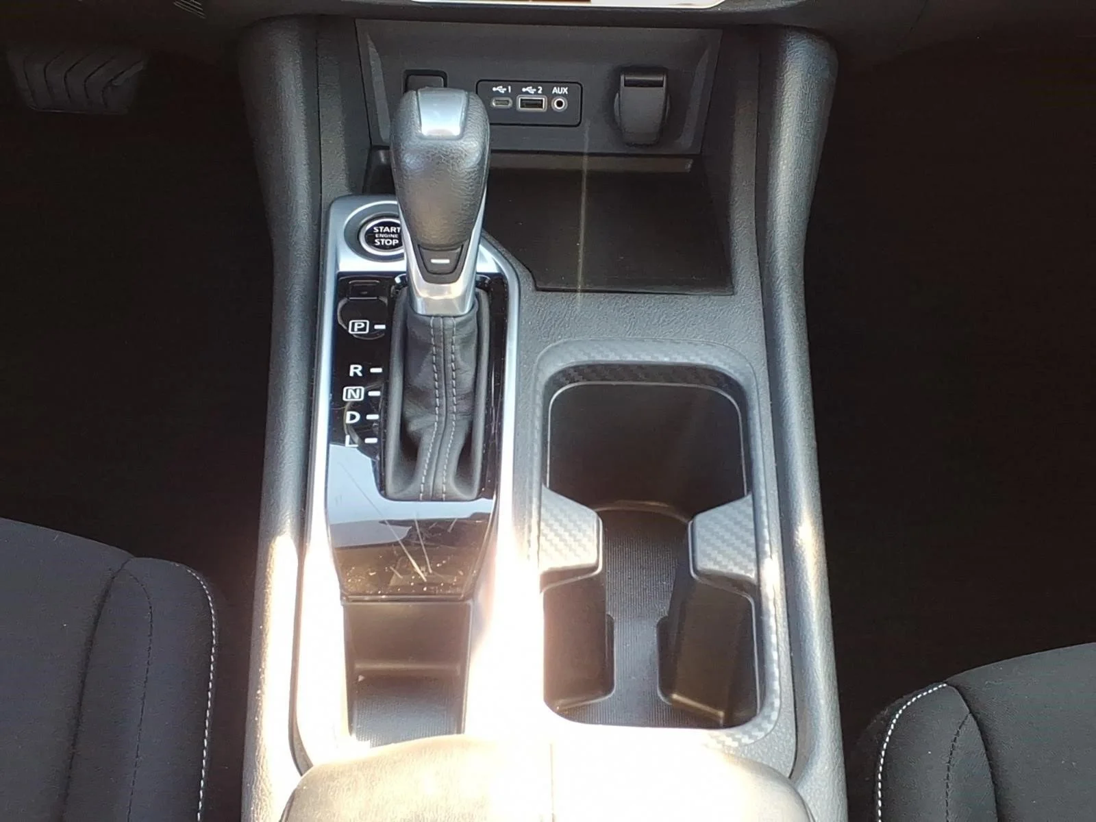 Used 2025 Aspen White Tricoat Qac Nissan SV image 17