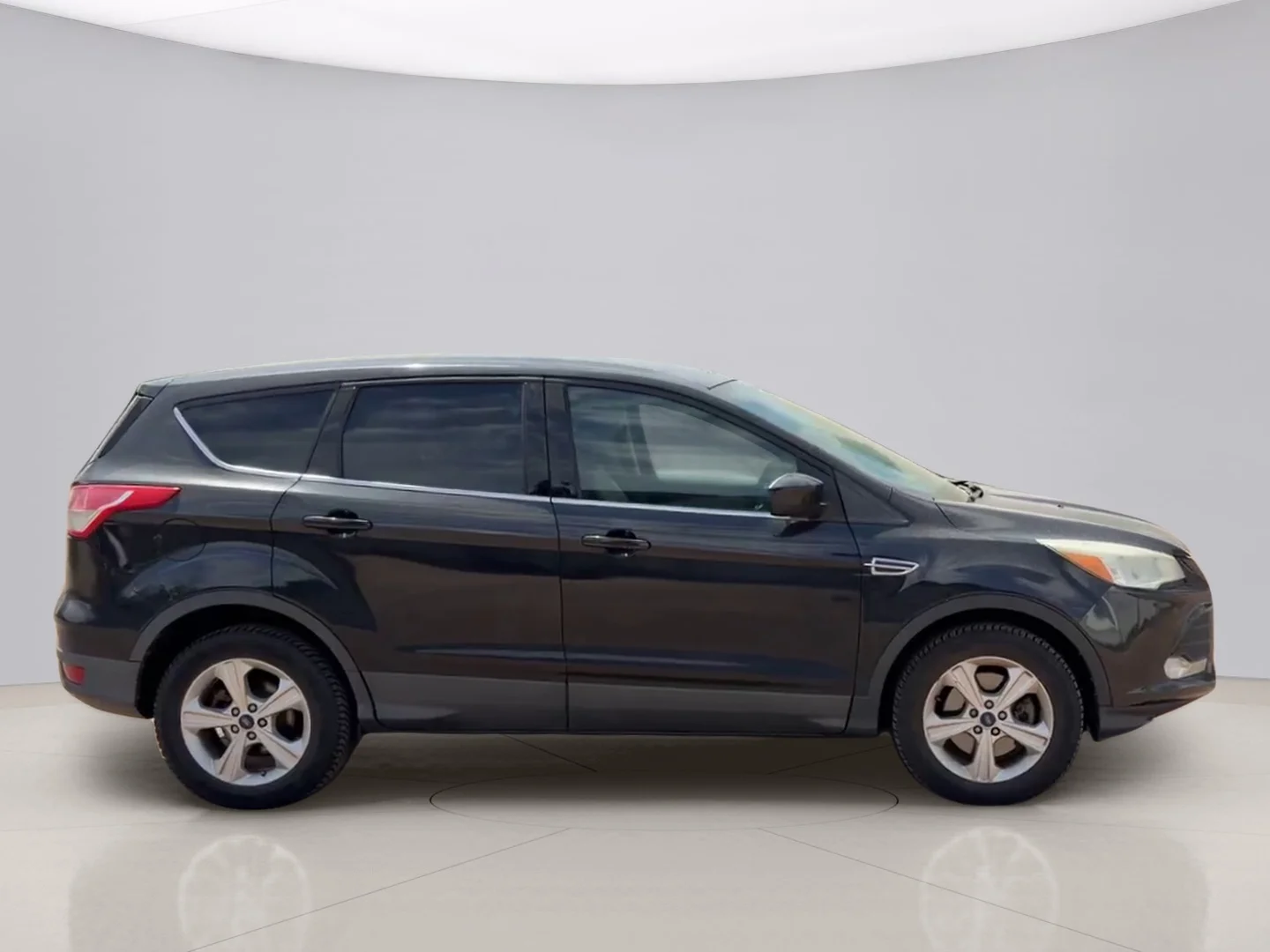 Used 2015 Black Ford SE image 6