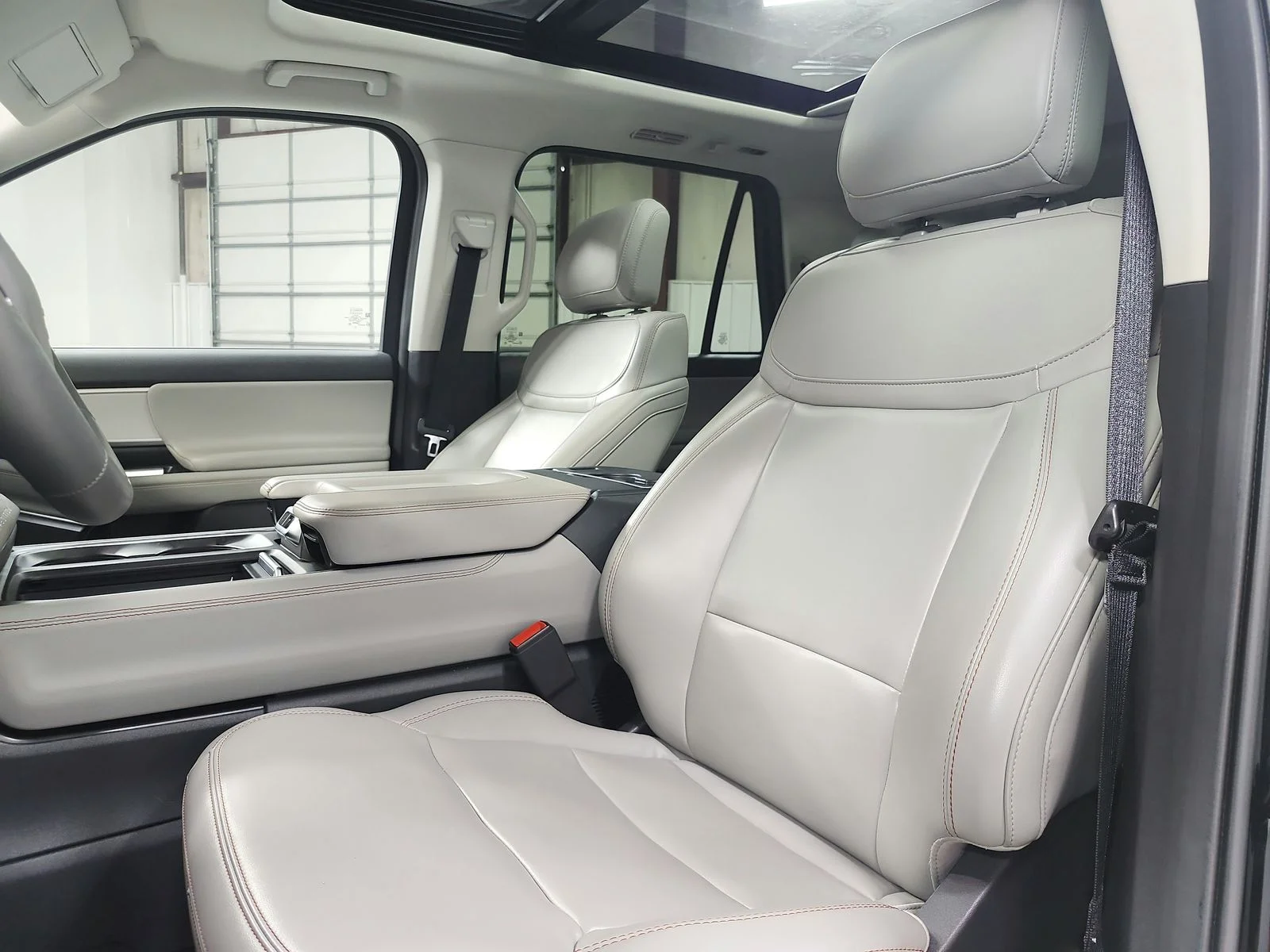 Used 2025 Black Ford Active image 10