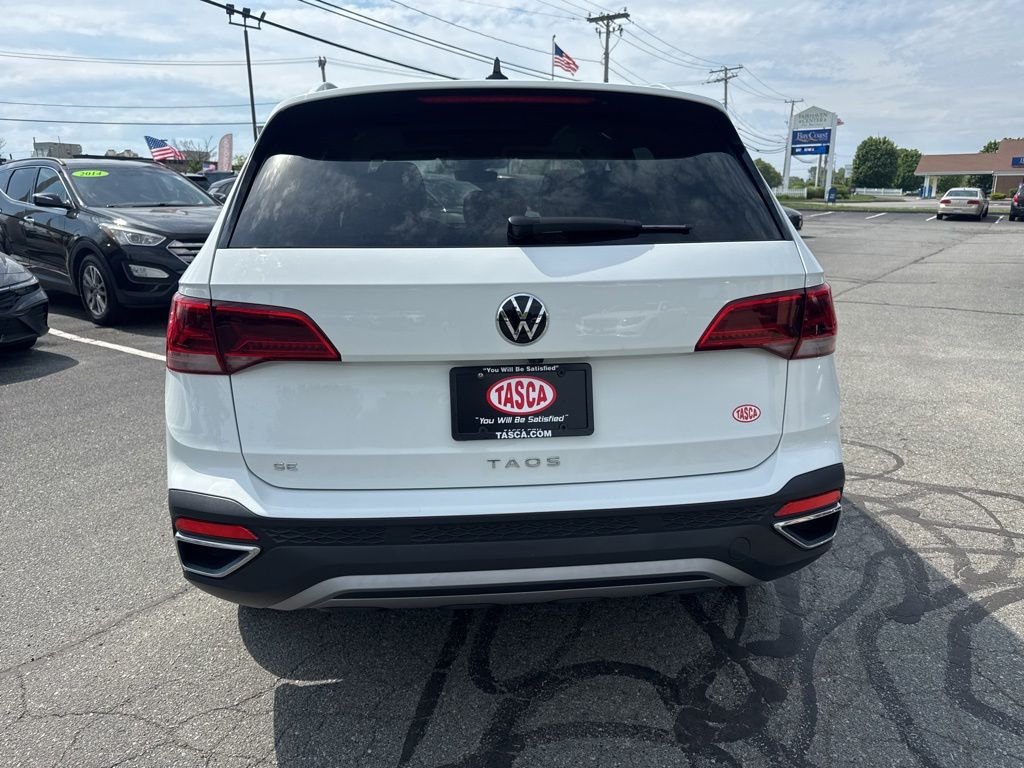 Used 2024 White Volkswagen 1.5T SE image 6