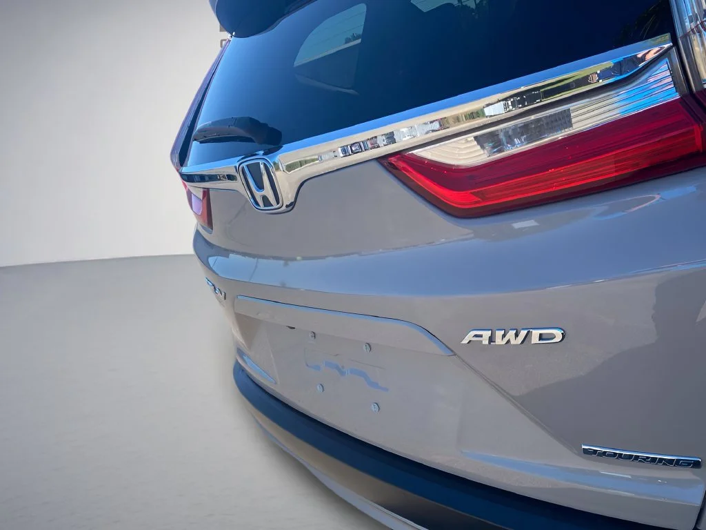 Used 2018  Honda Touring image 36