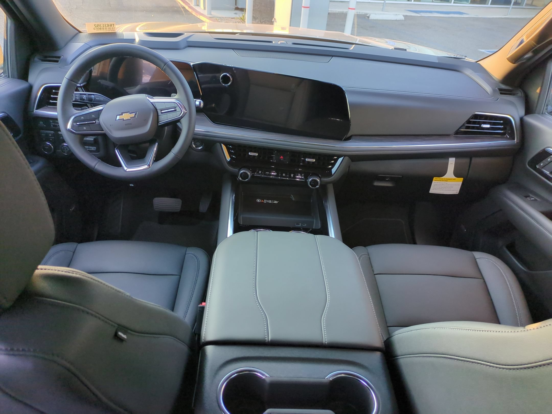 2026 Chevrolet Suburban LT - Photo 14