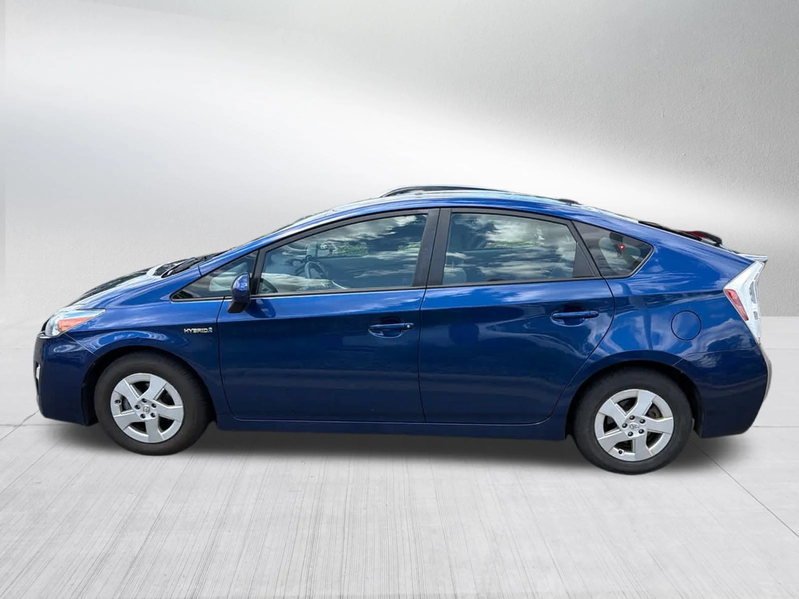 Used 2010 Blue Ribbon Metallic Toyota III image 7