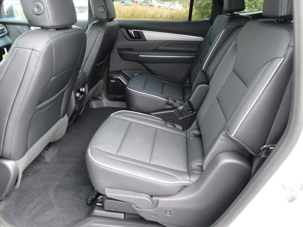New 2026 Summit White Buick Preferred image 29