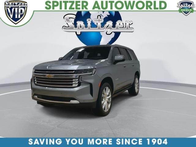 Used 2024 Gray Chevrolet High Country image 4