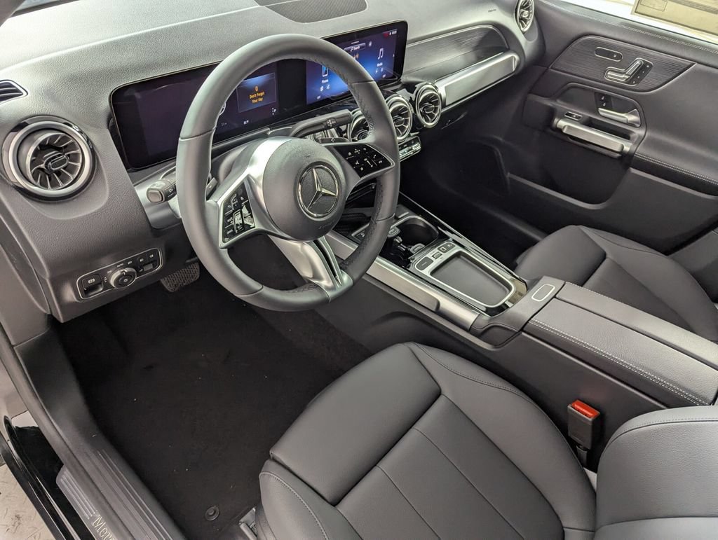 New 2026 Night Black Mercedes-Benz GLB 250 image 23