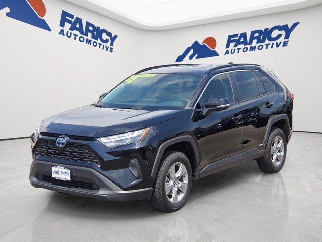 2022 Toyota RAV4 Hybrid XLE