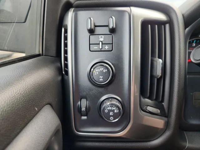 Used 2018 Blue Chevrolet LT image 38