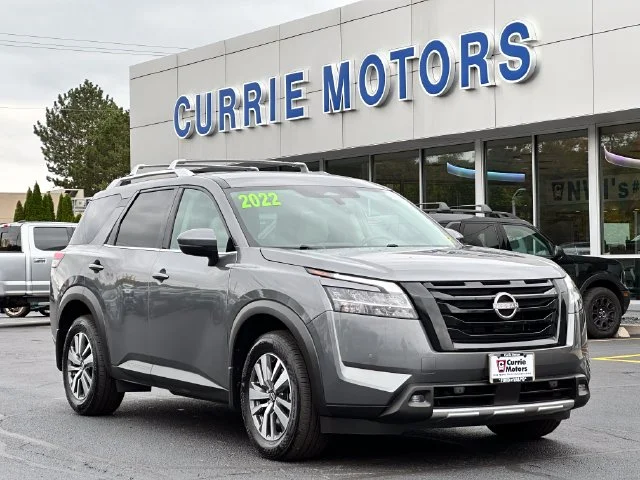 2022 Nissan Pathfinder SL