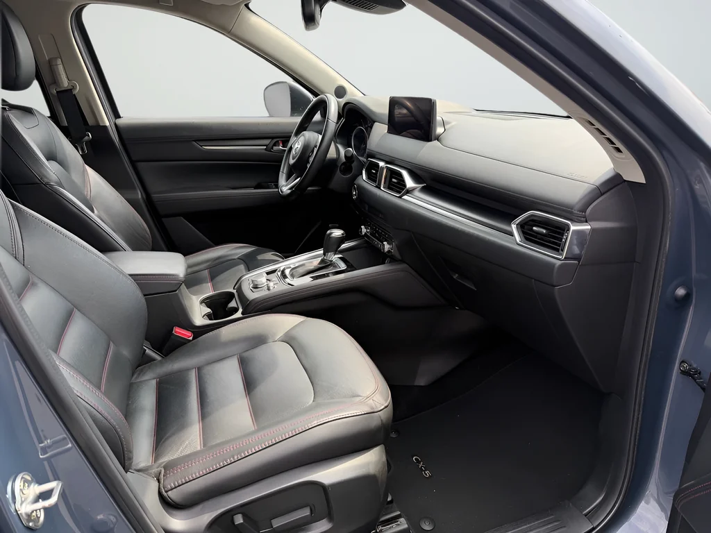 Used 2024 Gray Mazda 2.5 S Carbon Edition image 26
