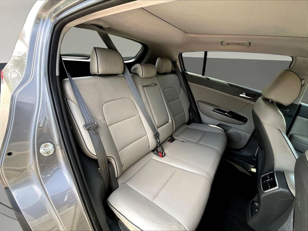 Used 2019 Silver Kia SX image 29
