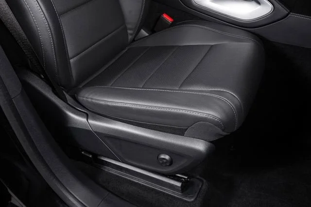 Used 2025 Obsidian Black Metallic Mercedes-Benz GLS 450 image 51