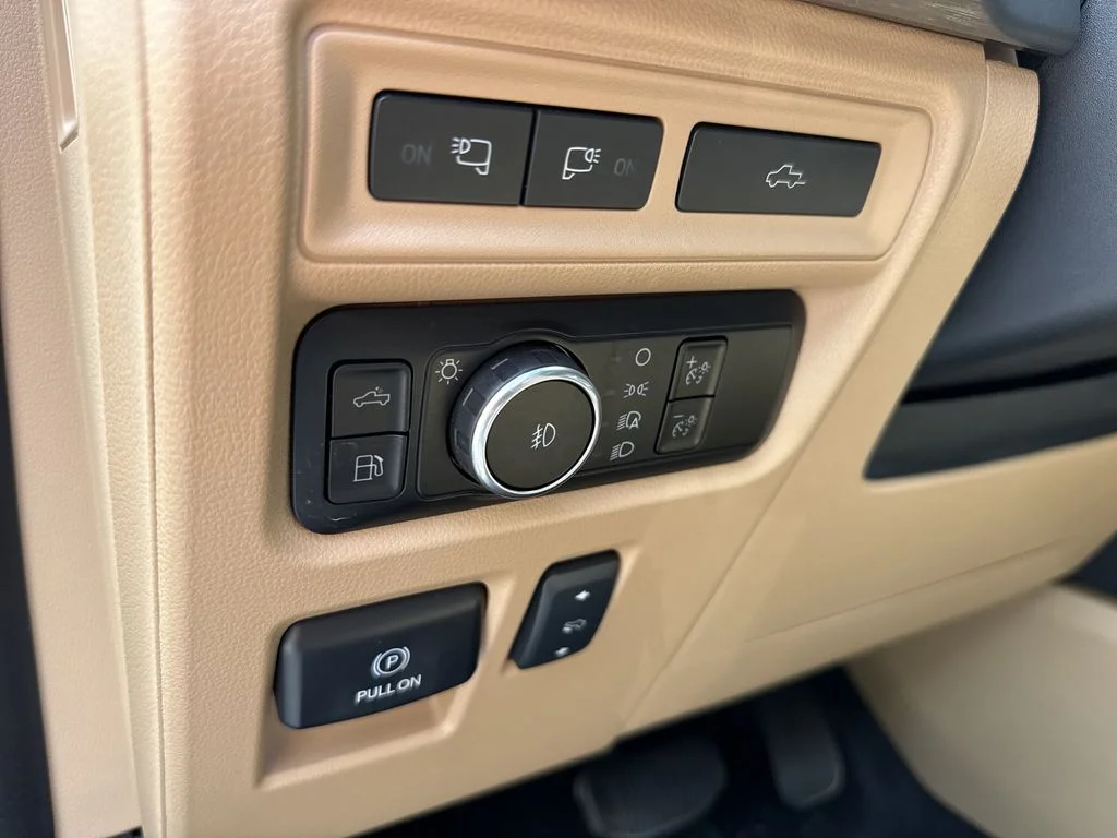 Used 2023 Blue Ford Lariat image 25