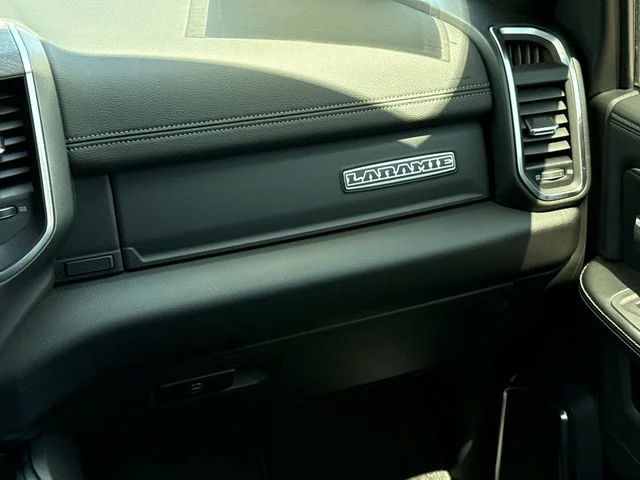 New 2026 Granite Crystal Metallic Clear-Coat Exterior Paint RAM Laramie image 13