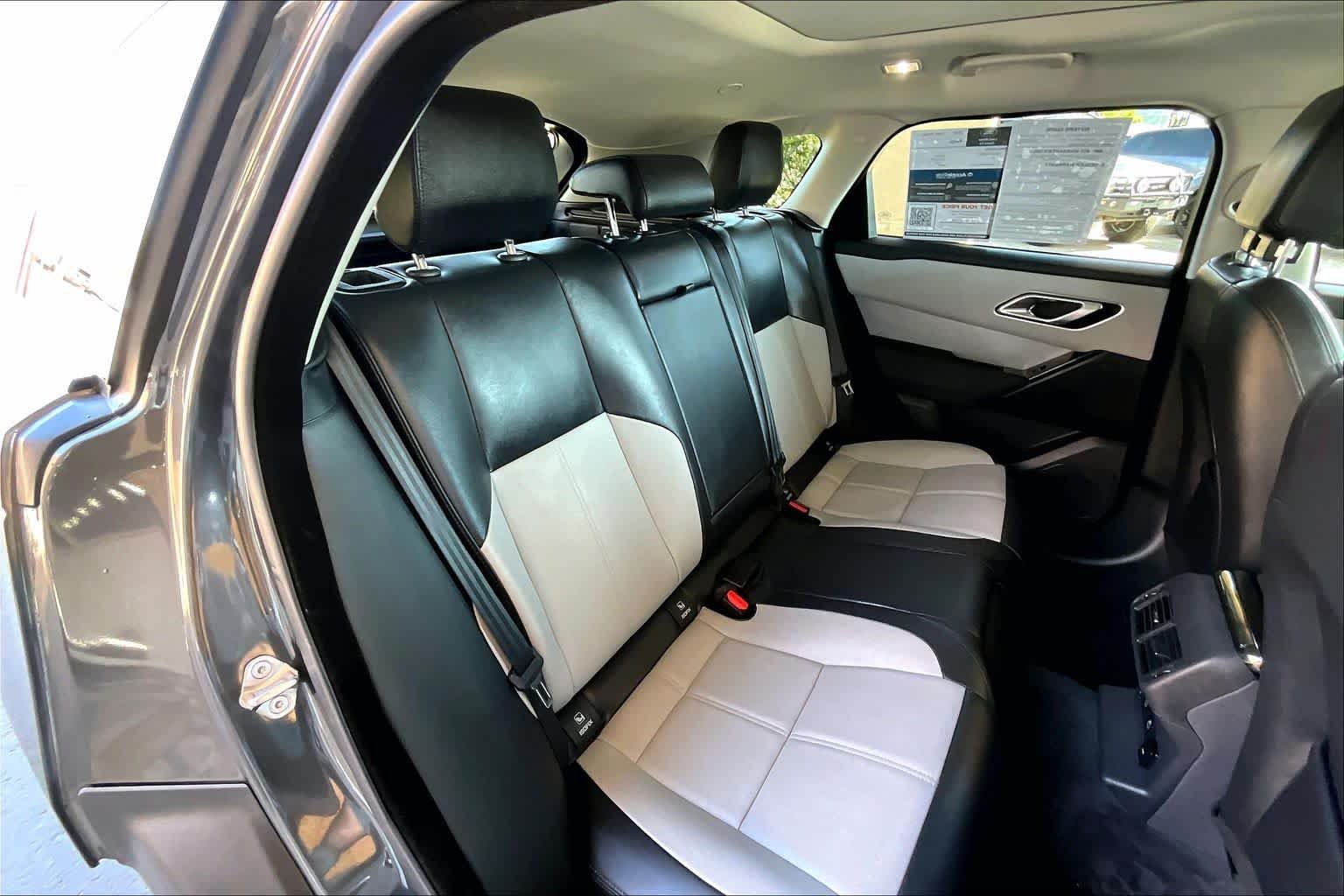 Used 2025 Carpathian Grey Premium Metallic Land Rover S image 20