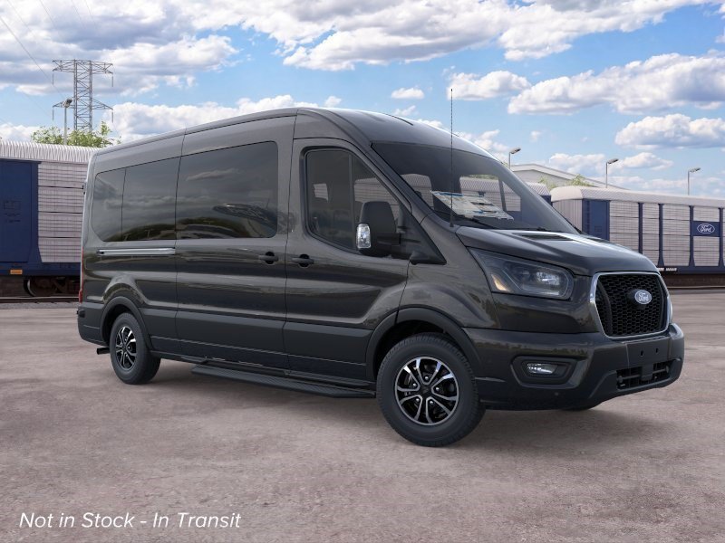New 2026 Agate Black Metallic Ford XLT image 7