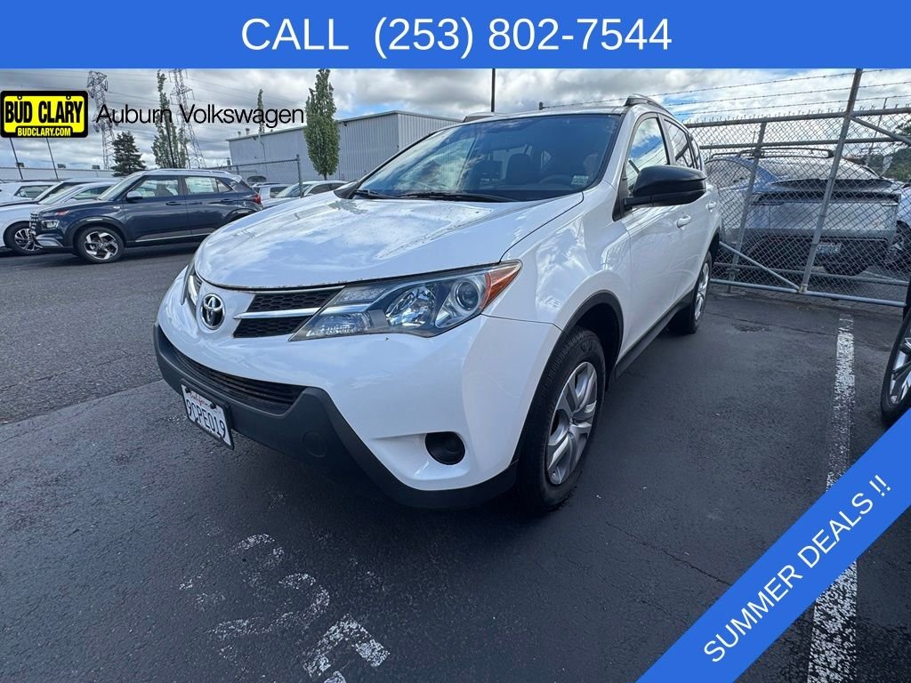 Used 2015 White Toyota LE image 3